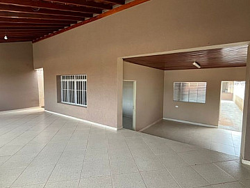 CASA 3 DORM. SENDO 1 SU�TE -JD NOVO HORIZONTE